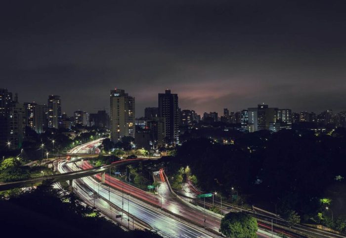 Vila Mariana durante a noite